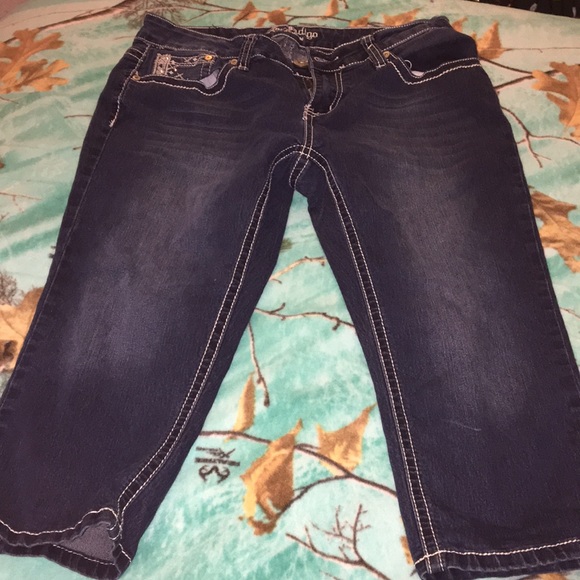 Capris - Picture 2 of 4